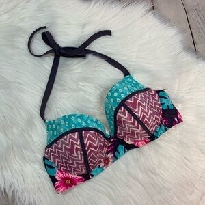 NWOT Shade & Shore Halter Style Bikini Top 36B